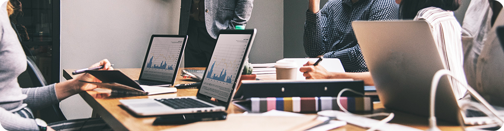 Finanzbildung Team bei der Arbeit
